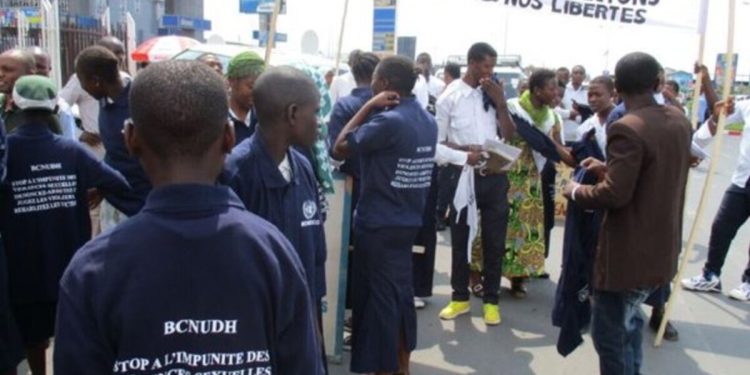 Guerre à l’Est : les Nations Unies déplorent plus de 940 violations et atteintes aux droits de l’homme au cours de trois derniers mois