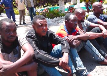 Haut-Katanga: Des fabricants des faux billets et des cambrioleurs arrêtés et présentés au Gouverneur Jacques Kyabula