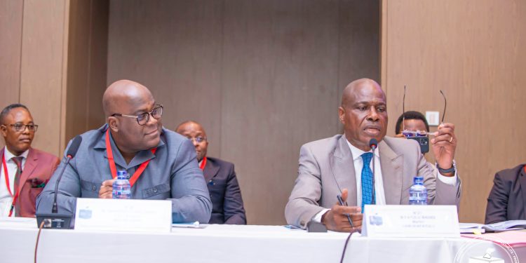 Le candidat Martin Fayulu au Président de la CENI : « Père, pardonne monsieur Kadima pour sa volonté de mener un processus électoral opaque »