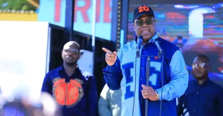 Tshisekedi à la population de Moanda: «Ce candidat-là de l’étranger ne saura pas citer le nom de l’agresseur de la partie Est de la RDC»
