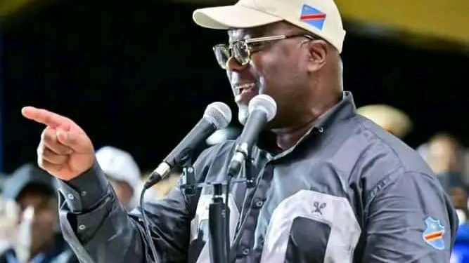 Tshisekedi aux jeunes du Maniema: « Je vous demande de vous enrôler dans votre armée pour que nous puissions défendre notre pays contre les ennemis »