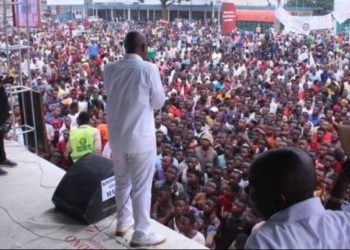 Présidentielle 2023: A Kisangani, Martin Fayulu appelle la population à lui confier la République pour mettre fin à la misère et à l’insécurité