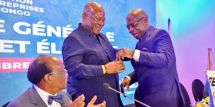 FEC : Après 19 ans marqués par des réformes , Albert Yuma cède son fauteuil à Robert Malumba