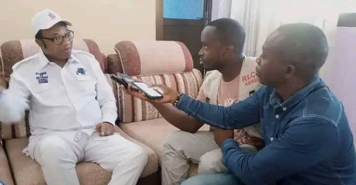Campagne électorale: À Kenge, le candidat N° 19 au scrutin présidentiel Noël Tshiani propose la plantation des arbres pour lutter contre les érosions