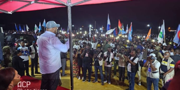 Présidentielle 2023: A Tshela, Félix Tshisekedi rassure la population de l’effectivité du retour au travail au port stratégique de Matadi