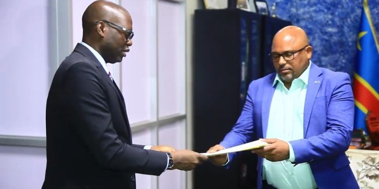 Haut-Katanga : chiffré à près de 570 millions de dollars , le budget de la province exercice 2024 déposé à l’assemblée provinciale