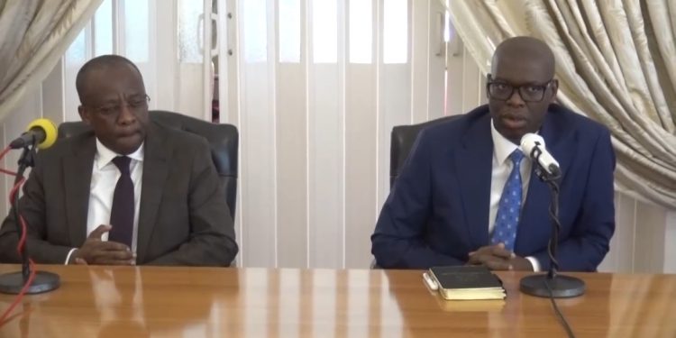 Haut-Katanga : le conflit entre les entités territoriales au cœur de l’échange entre Jacques Kyabula et le ministre de la décentralisation Eustache Muhanzi