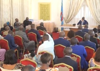 Campagne électorale en vue : Jacques Kyabula appelle les membres de l’Union sacrée à mettre de côté leurs ambitions au profit du Chef de l’Etat