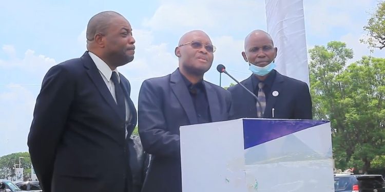 Obsèques d’Abdoul Awazi : «Ta femme a une place de choix dans notre vie, nous l’avons aimé nous l’aimons et nous l’aimerons » (Père du Défunt)