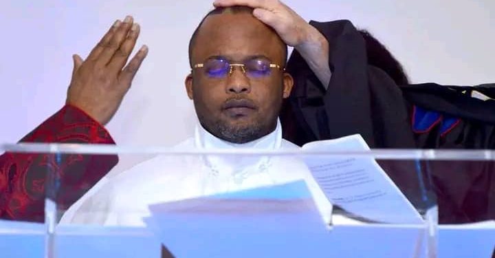 Églises du Réveil du Congo : Le Conseil d’État vient de réhabiliter l’évêque général Israël Dodo Kamba dans ses fonctions