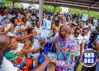 Lubumbashi : le candidat député Jacques Kyabula a communié avec 5000 membres de son quartier général