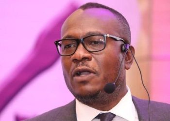 Presidentielle 2023 : le candidat numéro 4 Delly Sessanga désiste en faveur de Moise Katumbi