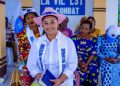 Likasi: La candidate députée Béatrice Kalombo Yav a offert plusieurs sacs d’engrais aux cultivateurs de PANDA