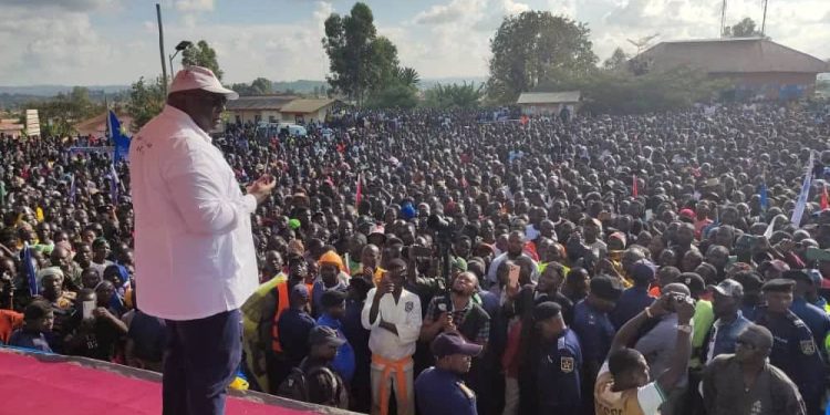 Jean-Pierre Bemba à Mahagi : « Je suis heureux de vous revoir après 22 ans, Faites-moi confiance en votant pour notre candidat Félix-Antoine »