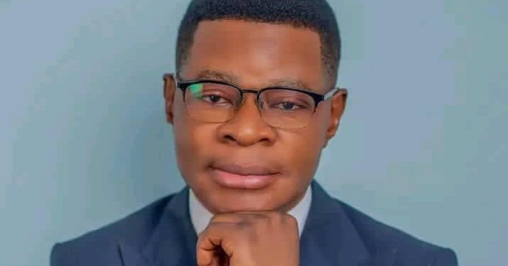 Télé 50 : le célèbre présentateur de « Ça fait Débat » Fabien Lumbala quitte la chaîne suite au manque de soutien à sa campagne