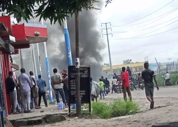 Annulation des élections en RDC : La police disperse la marche de l’opposition à Kinshasa