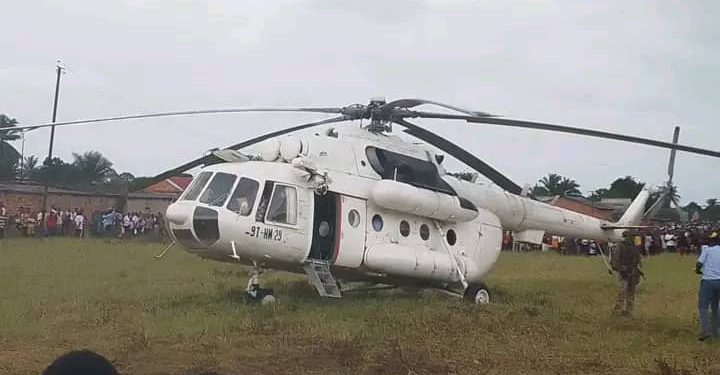 Lomami : les victimes des maisons détruites à l’atterrissage de l’hélicoptère du chef de l’État à Kabinda indemnisés