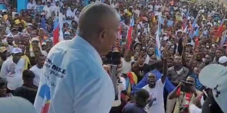 Moise Katumbi à Kimpese: « Le bureau de la première dame n’est pas prévu dans la constitution. Cette histoire inventée par Tshisekedi doit cesser »