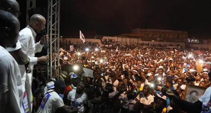 Matadi: Moïse Katumbi dénonce les fausses promesses électorales de Tshisekedi sur le Stade Lumumba et le taux du Dollar
