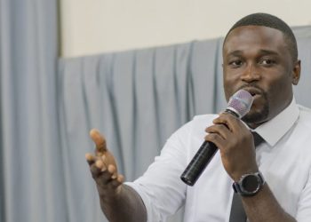Seth Kikuni : « Jean-Pierre Bemba a été grondé comme un enfant par Augustin Kabuya après le succès de Moïse Katumbi dans l’espace Grand Équateur »