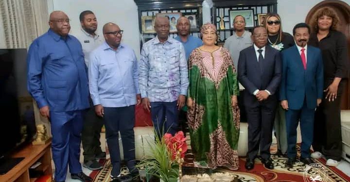 Politique : Les Membres du Présidium de l’Union Sacrée de la Nation chez maman Marthe Kasalu Tshisekedi
