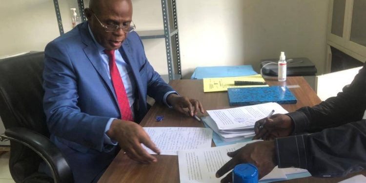 Présidentielle en RDC: A quelques heures de l’expiration du délai, le candidat Théodore Ngoy a introduit une requête en annulation des résultats devant la cour constitutionnelle