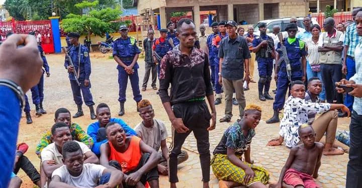 Mbuji-Mayi : Présentation de trois groupes d’inciviques à la Gouverneure intérimaire du Kasai-Oriental