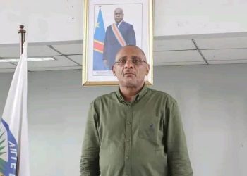 Gérard Mulumba aux bourgmestres de Kinshasa : « Que personne ne s’attaque au Gouverneur Gentiny Ngobila. Je ne suis qu’un intérimaire »