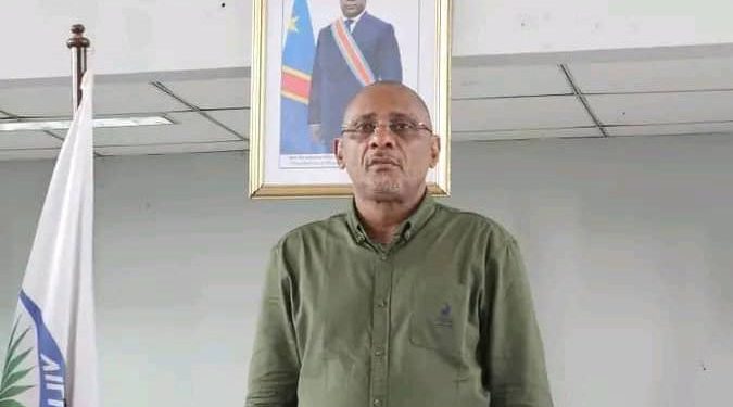 Gérard Mulumba aux bourgmestres de Kinshasa : « Que personne ne s’attaque au Gouverneur Gentiny Ngobila. Je ne suis qu’un intérimaire »