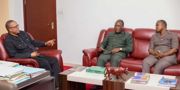 Fraude électorale : Trois (3) Gouverneurs impliqués déposent leurs recours auprès du ministre de l’intérieur Peter Kazadi