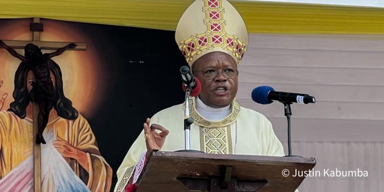 Guerre à l’Est: A Goma , le cardinal Fridolin Ambongo appelle les autorités congolaises à s’investir davantage pour restaurer la paix