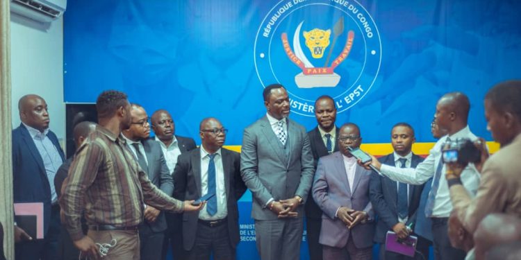 RDC : Le ministère de l’EPST interdit tout mouvement du personnel enseignant vers des postes non budgétisés (Document)