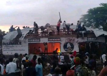 RDC: L’ACAJ salue l’arrestation des délinquants responsables de la destruction méchante du siège du Parti Ensemble pour la République à MBUJI-MAYI (Document)