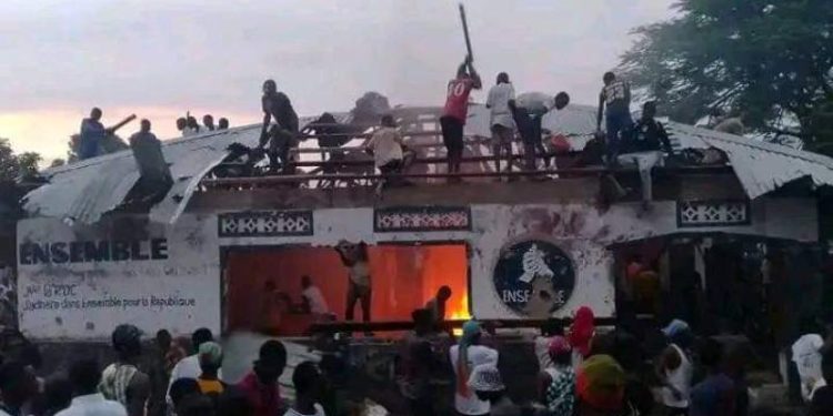 RDC: L’ACAJ salue l’arrestation des délinquants responsables de la destruction méchante du siège du Parti Ensemble pour la République à MBUJI-MAYI (Document)