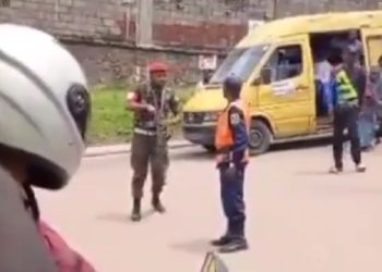 Kinshasa: Le militaire des FARDC auteur d’un tir à bout pourtant sur un PCR sur l’avenue Nguma activement recherché par les services de sécurité