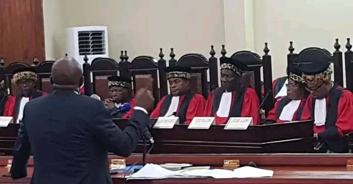 Election présidentielle : Devant la Cour constitutionnelle, le candidat Théodore Ngoy demande à la CENI de lui dire comment il a obtenu 4139 voix soit 0,02%