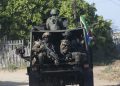 Guerre à l’Est : Le gouvernement congolais regrette la mort de deux soldats sud-africains tués par les rebelles du M23 près de Sake (Document)