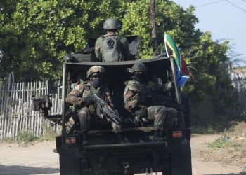 Guerre à l’Est : Le gouvernement congolais regrette la mort de deux soldats sud-africains tués par les rebelles du M23 près de Sake (Document)