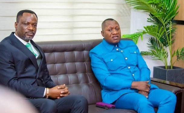 Tony Mwaba accuse : « Jules ALINGETI ne rend pas service à la Nation. Il fait la politique active et le business . Il s’est sérieusement enrichi »