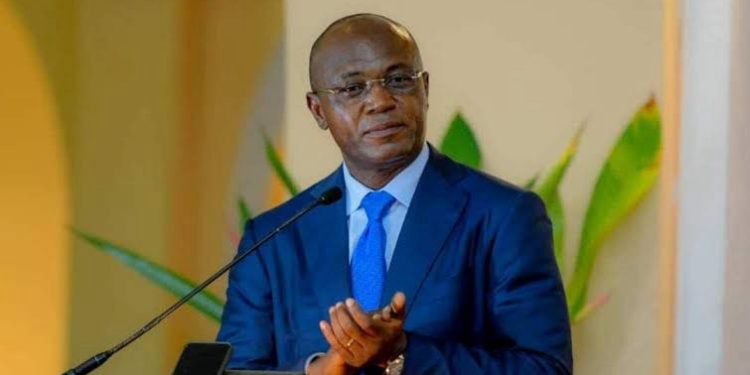 Kinshasa : A deux mois des élections des Gouverneurs , Gentiny Ngobila réaménage son gouvernement, Gratien Tsakala limogé