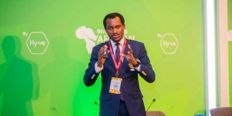 Mining INDABA-deuxième jour des Travaux : le DG de l’ARSP Miguel Kashal a animé une grande conférence sur les opportunités qu’offre la chaîne de valeur en RDC