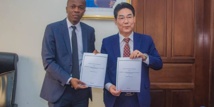 Coopération : La RDC et la Corée du Sud signent un protocole d’accord pour la création d’une usine de motos électriques
