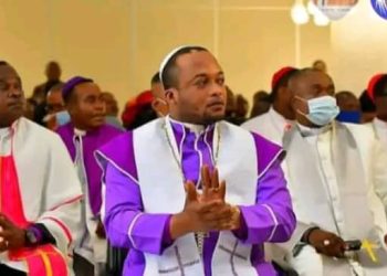 Crise au sein de l’église de réveil du Congo : L’évêque Dodo Kamba annonce la tenue d’une Assemblée Générale Élective d’ici la fin du mois de février 2024