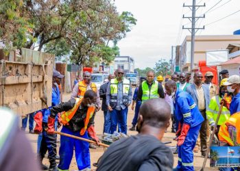Lubumbashi: le gouverneur Jacques Kyabula a consacré son dimanche à l’inspection des routes en pleine réhabilitation au Centre-ville