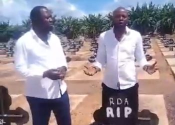 Insolite : A partir d’un cimetière de Lubumbashi , des militants de l’UDPS rejettent la candidature de Jean Claude Kamfwa comme Gouverneur