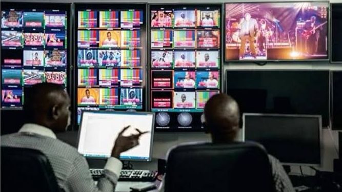 RDC: Le CSAC demande aux médias de cesser les pratiques portant atteinte à la cohésion nationale (Document)