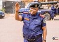 Embouteillages à Kinshasa : La Police Nationale promet des sanctions sévères contre les conducteurs qui roulent à contresens