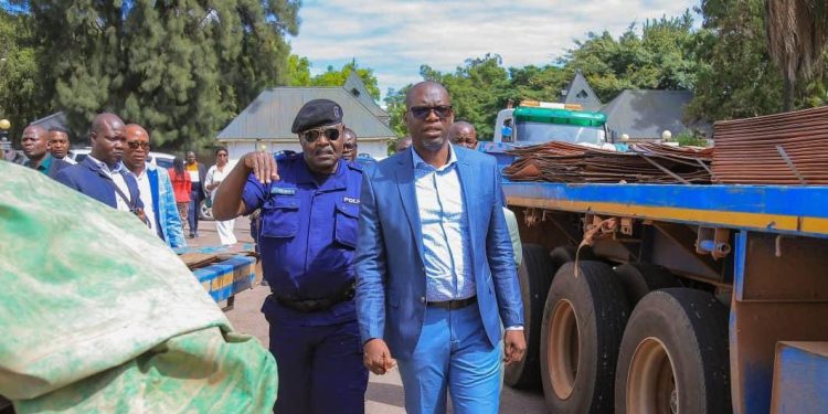 Haut-Katanga : le Gouverneur Jacques Kyabula déterminé à sécuriser les entreprises victimes des vols récurrents de cathodes de cuivre