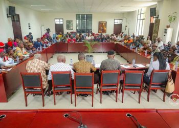 Réconciliation des Communautés Teke et Yaka : La commission ad hoc mise en place a débuté les travaux sous l’œil vigilant du ministre de l’intérieur Peter Kazadi