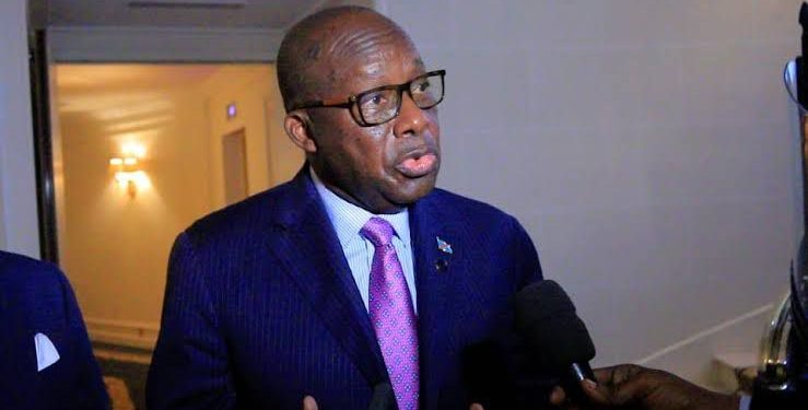 Guerre à l’Est : «Il y a des jeunes gens qui sont recrutés et entraînés par nos pays voisins, notamment le Rwanda » Christophe Lutundula